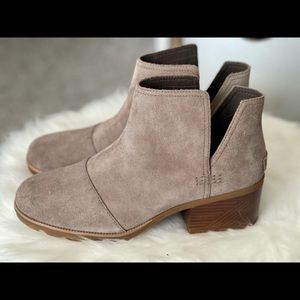 NWOT Sorel Cate Waterproof Block Heel Bootie